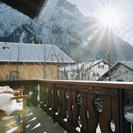 Karwendelsuite - 5 Sterne Mit Bestem Bergblick, Zentrumsnah&ruhig Gelegen, Familienfreundlich Apartment Mittenwald
