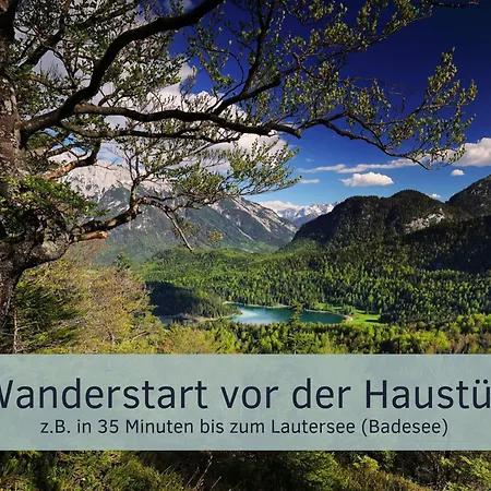Apartment Karwendelsuite - 5 Sterne Mit Bestem Bergblick, Zentrumsnah&ruhig Gelegen, Familienfreundlich *