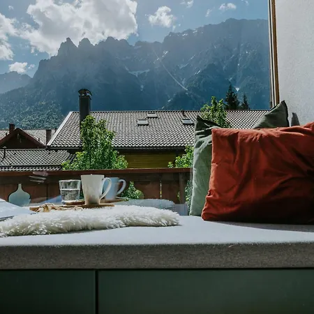 Karwendelsuite - 5 Sterne Mit Bestem Bergblick, Zentrumsnah&ruhig Gelegen, Familienfreundlich Apartment Mittenwald